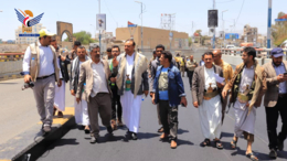 أمين العاصمة يتفّقد أعمال سفلتت وشق شوارع بمديريتي الثورة ومعين