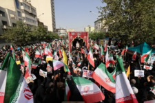 لواء إسرائيلي: الشعب الإيراني لا يتنازل ويقاتل حتى النهاية