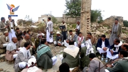 الاطلاع على أضرار العدوان الأمريكي السعودي بمنزل السيد بدرالدين الحوث في حيدان بصعدة