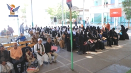 تكريم الفائزين بالمسابقات المنهجية ومواهب الطلبة والإذاعة المدرسية بالحديدة​