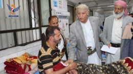محافظ إب يتفقد أحوال الجرحى والمرضى بمستشفى الثورة