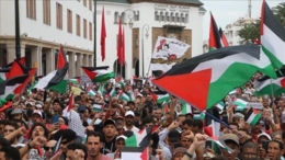 آلاف المغاربة يشاركون في وقفات تضامنية مع غزة