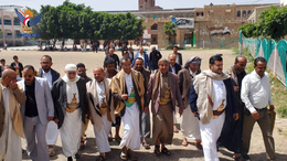  وزير الخدمة المدنية يتفقد عددا من المدارس الصيفية في أمانة العاصمة