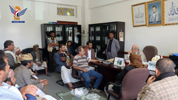 نائب وزير العدل يستمع لشكاوى عدد من المواطنين فيما يتعلق بحرم مطار صنعاء