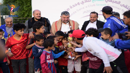 وزير الشباب وأمين محلي العاصمة يكرمان أبطال الملتقى الصيفي السابع