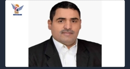 وزير السياحة يهنئ قائد الثورة ورئيس المجلس السياسي بعيد الأضحى