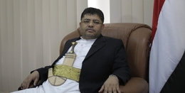عضو السياسي الحوثي يعزي في وفاة الشيخ مبخوت المشرقي