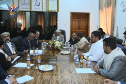 اجتماع بوزارة الإدارة المحلية يناقش جوانب تنفيذ مشاريع الطرق في المحافظات