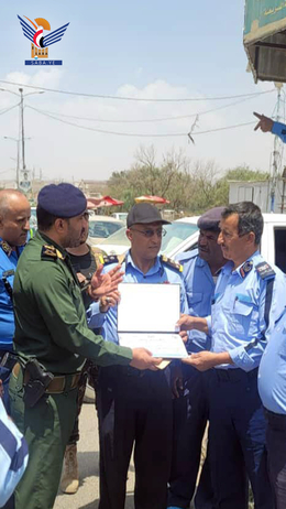 مفتش عام وزارة الداخلية يكرم عدداً من منتسبي المرور بصعدة