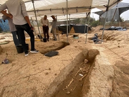 وزارة السياحة بغزة تعثر على أربعة قبور جديدة بالمقبرة الرومانية شمال القطاع
