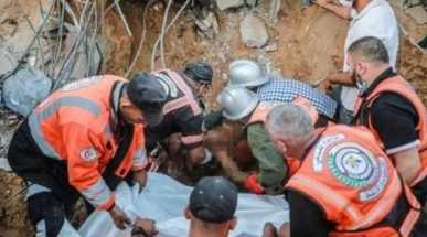  الدفاع المدني في غزة ينفذ 12 مهمة تم خلالها انتشال 20 شهيدا خلال ال24 ساعة الماضية