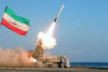 الحرس الثوري الإيراني يستهدف البنى التحتية للقواعد الأميركية في المنطقة