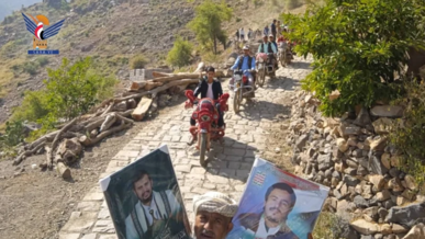 مسير بالدراجات النارية لخريجي دورات التعبئة بمديرية ملحان وفاءً للشهداء