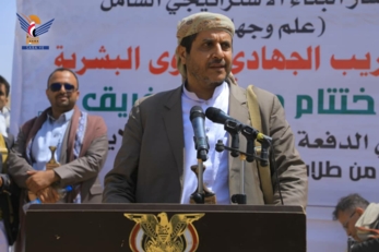  اختتام دورة آمر فريق وعرض ومناورة عسكرية لخريجي دفعة "الولاية" من طلاب العلوم الشرعية