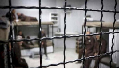 حملة حقوقية فلسطينية تحذر من تدهور أوضاع الأسرى المرضى داخل السجون الصهيونية