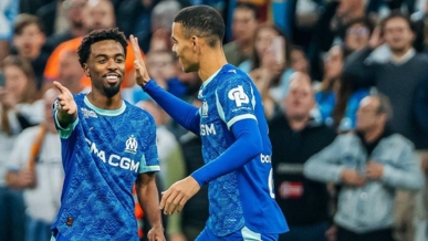 أولمبيك مارسيليا ينتزع صدارة الدوري الفرنسي مؤقتاً بفوزه على بريست