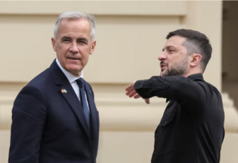 رئيس الوزراء الكندي يلتقي زيلينسكي لمناقشة خطة السلام الأمريكية