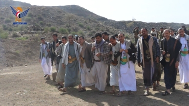 زيارات عيدية من محافظة إب للمرابطين في ميادين العزة بتعز والضالع