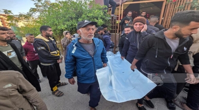 استشهاد مواطنة فلسطينية وإصابة آخرين في قصف العدو الإسرائيلي مخيم جباليا شمال القطاع