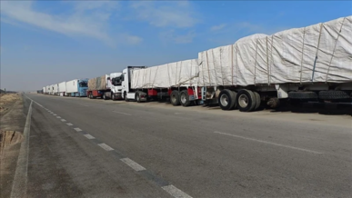 “حكومي غزة”: العدو يغلق "معبر زيكيم" ويمنع دخول أي مساعدات وشاحنات منذ 10 أيام بدون أسباب