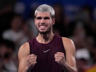 ألكاراز وسابالينكا يتصدران التصنيف العالمي للاعبي ولاعبات التنس