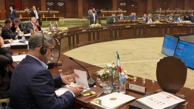 قائد حرس الحدود الإيراني: تدخلات الإمبريالية العالمية جعلت حدودنا مع بعض الدول حُبلى بالأحداث المؤسفة