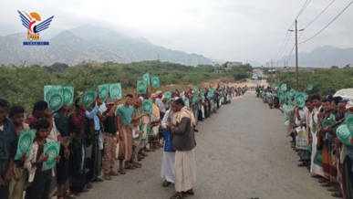 وقفة بمديرية برع بالحديدة تنديدا بالإساءة للقرآن وتأكيدا على الجهوزية لمواجهة الأعداء