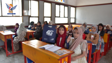 الاطلاع على سير تنفيذ أنشطة الدورات الصيفية للبنات في حجة