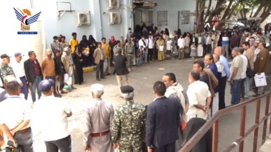 وقفة لمنتسبي المركز الوطني لعلاج الأورام وصندوق مكافحة السرطان تنديدًا بالإساءات المتكررة للقرآن