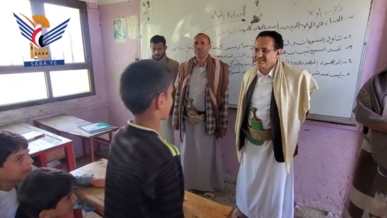 حجة .. تفقد الدورات الصيفية في مركز المحافظة