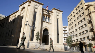 النواب اللبناني يقر قانون العفو العام