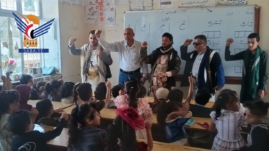 تفقد أنشطة الدورات الصيفية في مديرية التعزية  