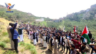 مسيرة طلابية بمديرية حفاش في المحويت تضامناً مع الشعب الفلسطيني 