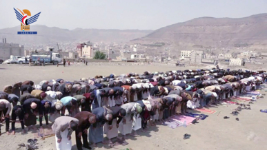 اليمنيون يؤدون صلاة الاستسقاء في العاصمة صنعاء والمحافظات