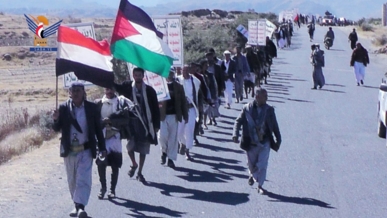  إب .. مسير شعبي لقوات التعبئة في مديرية يريم