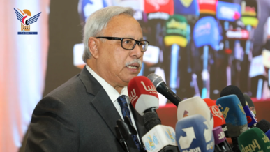 الدكتور بن حبتور يشارك في اللقاء الاجتماعي الموسع بذكرى سنوية الشهيد القائد