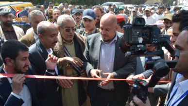 القائم بأعمال وزير الاقتصاد يفتتح معرض الأسر المنتجة  القائم بأعمال وزير الاقتصاد يفتتح معرض الأسر المنتجة