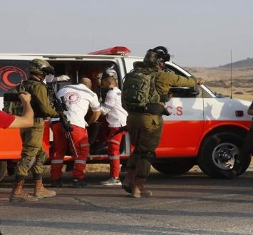 العدو الصهيوني يمنع إسعاف شاب فلسطيني من ذوي الاحتياجات الخاصة في الضفة الغربية