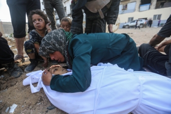 استشهاد فلسطيني بنيران مسيّرة إسرائيلية في حي الزيتون بمدينة غزة