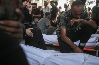  استشهاد 3 فلسطينيين وإصابة آخرين في قصف للعدو الصهيوني غرب غزة
