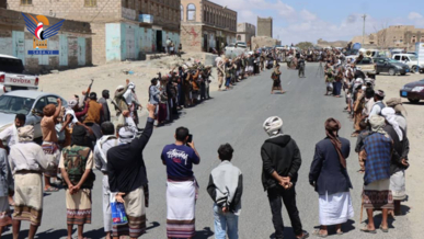 وقفة قبلية بمديرية الزاهر بالبيضاء دعما لفلسطين وإعلان النفير العام