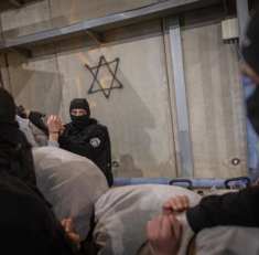 الفلسطيني للدفاع عن الأسرى: منع الصليب الأحمر من زيارة الأسرى مقدمة لمرحلة أكثر دموية داخل السجون