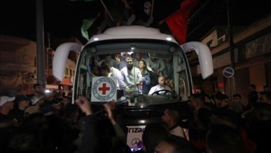 العدو الصهيوني يشن حملة ترهيب بحق أهالي الأسرى المحررين بالضفة الغربية