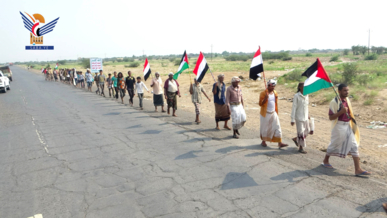 الحديدة.. مسير لخريجي دفعة جديدة من دورات التعبئة العسكرية بمديرية الزيدية