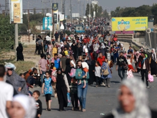 مجرم الحرب نتنياهو يسعى لفرض التهجير القسري على الفلسطينيين كأمر واقع!!