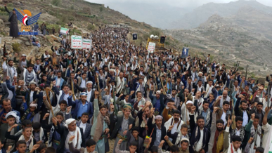 أبناء حجة يحتشدون في مسيرات "ثابتون مع غزة في مواجهة التصعيد الأمريكي الإسرائيلي"