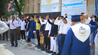 وقفة لجامعة الحديدة تنديدا للجرائم الصهيونية وإسنادا لغزة