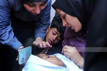 شهيد طفل فلسطيني برصاص العدو الإسرائيلي غرب خان يونس