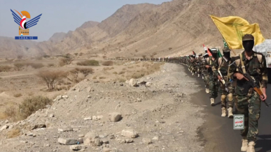 مسير عسكري لوحدات رمزية من قوات سرايا الأشتر من أبناء مديريات مراد في مأرب