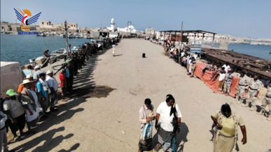 وقفة لأبناء مديرية كمران بالحديدة تأكيدًا على استمرار النفير لمواجهة أعداء اليمن